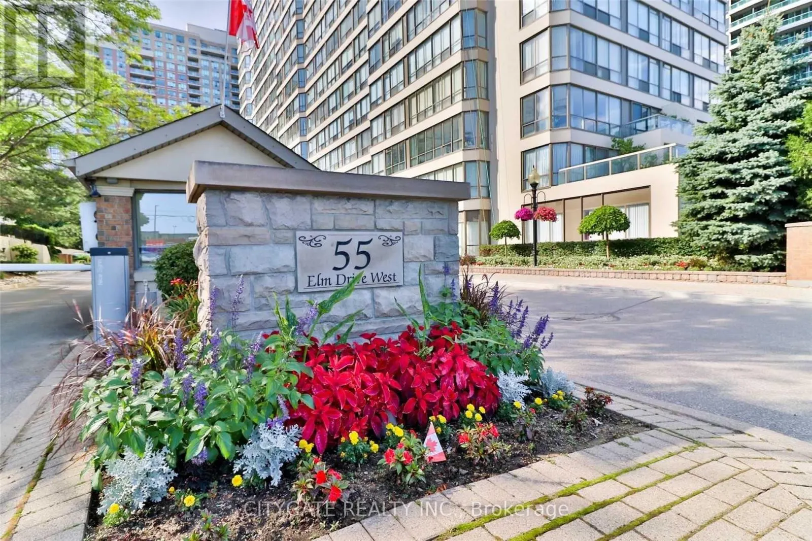 612 - 55 ELM DRIVE