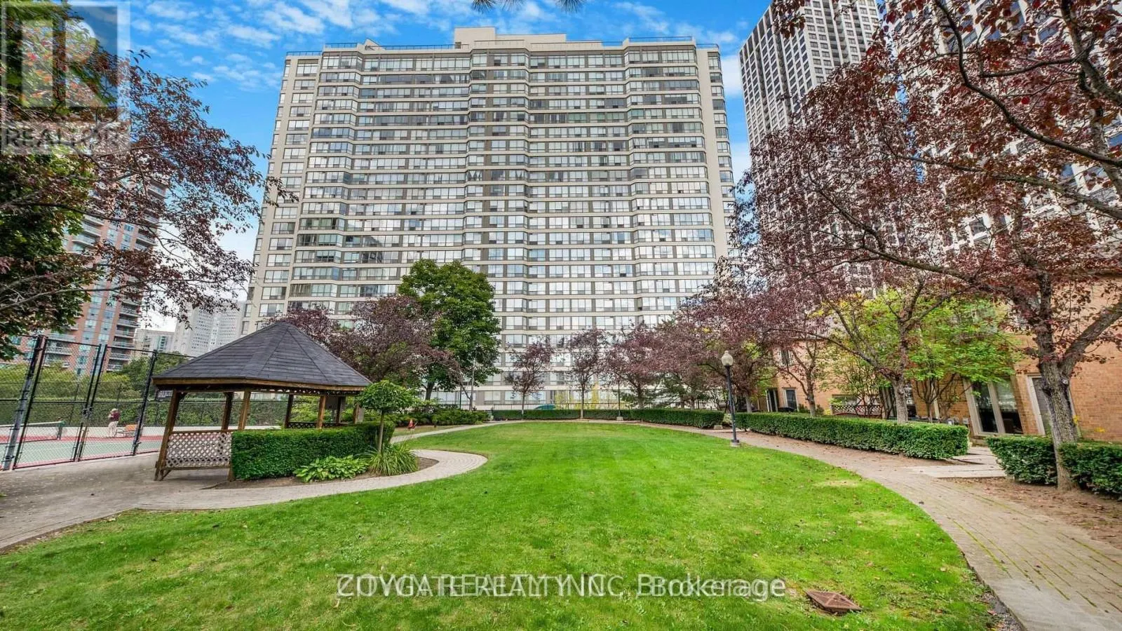 612 - 55 ELM DRIVE
