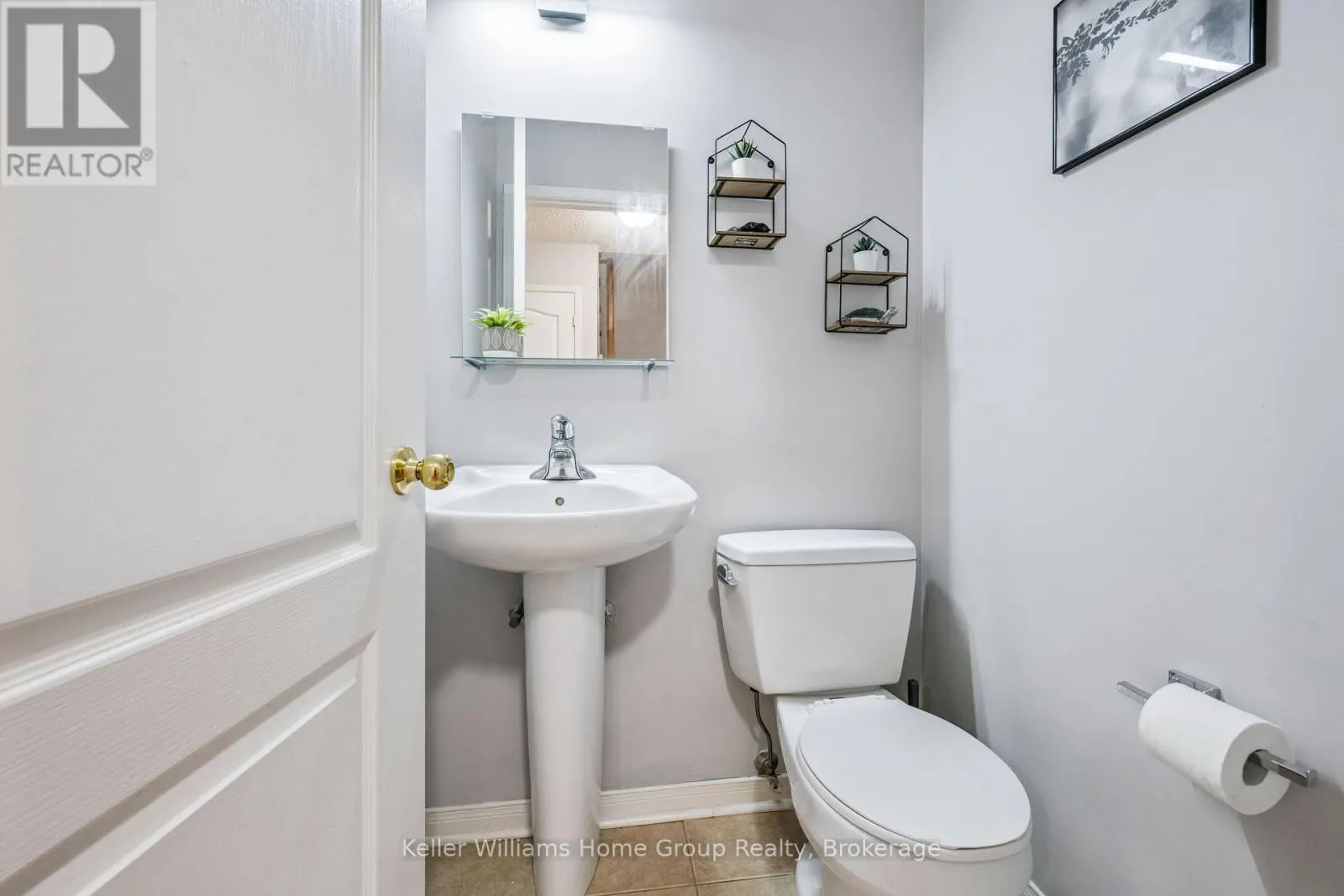 17 FLORETTE PLACE