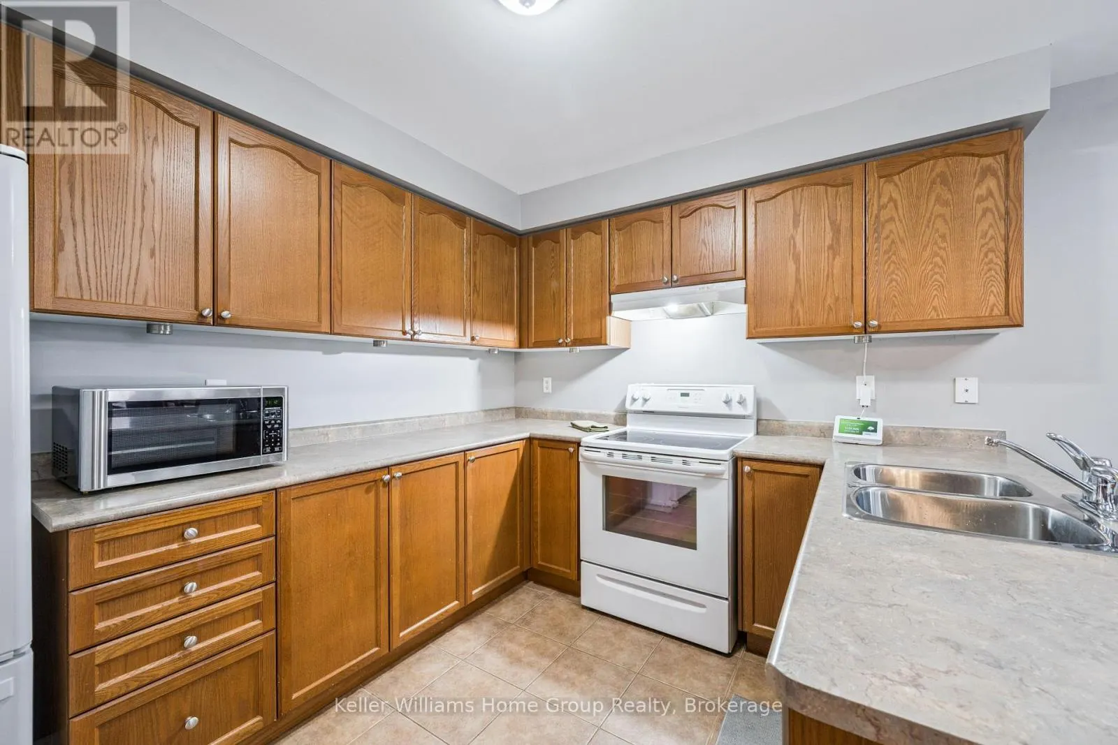 17 FLORETTE PLACE