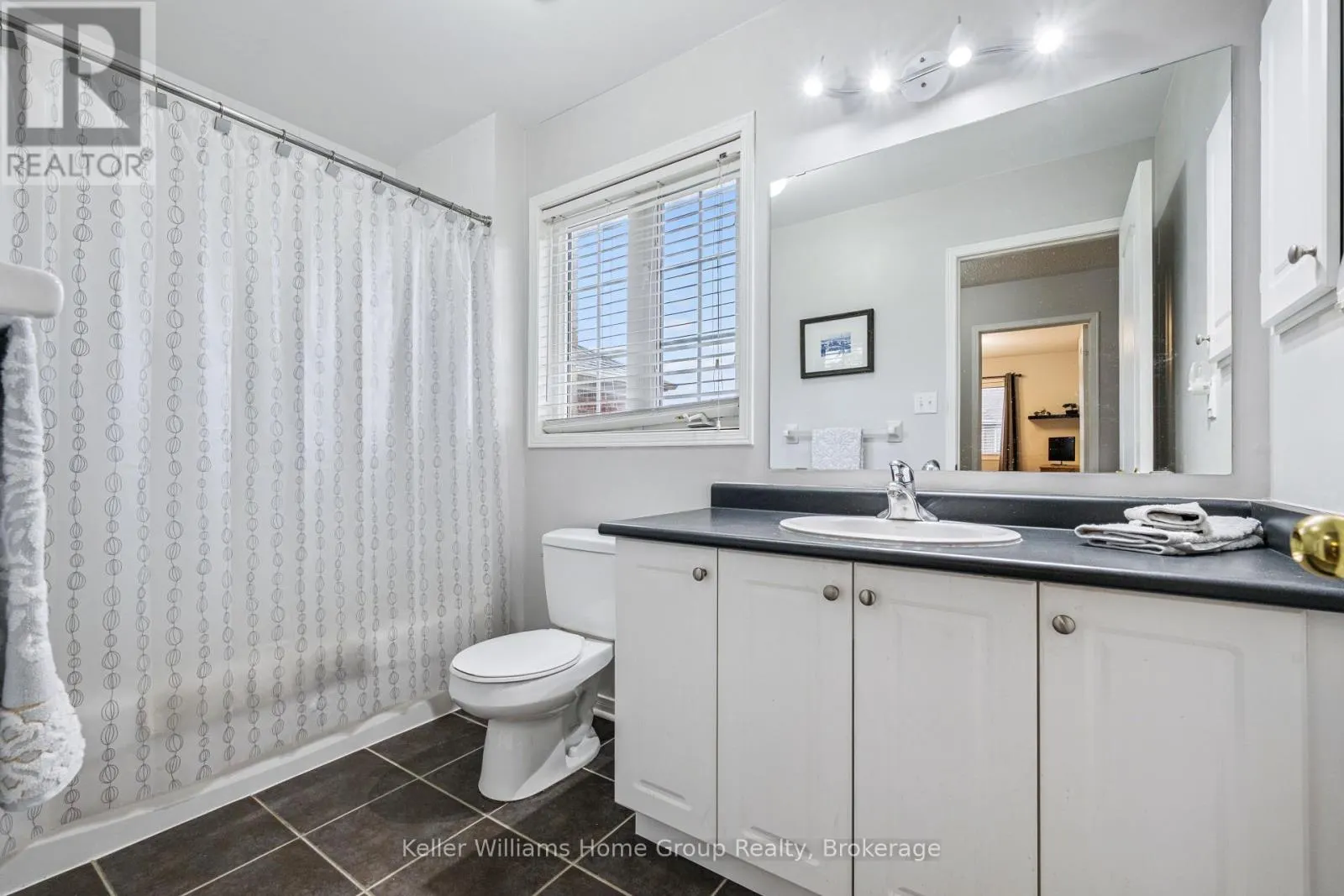 17 FLORETTE PLACE