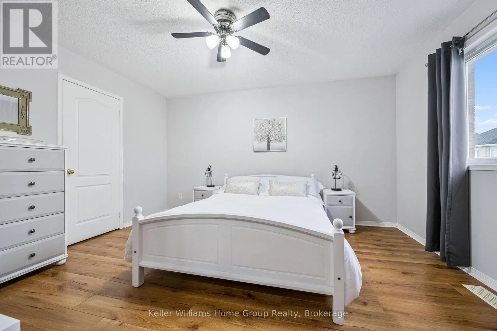 17 FLORETTE PLACE