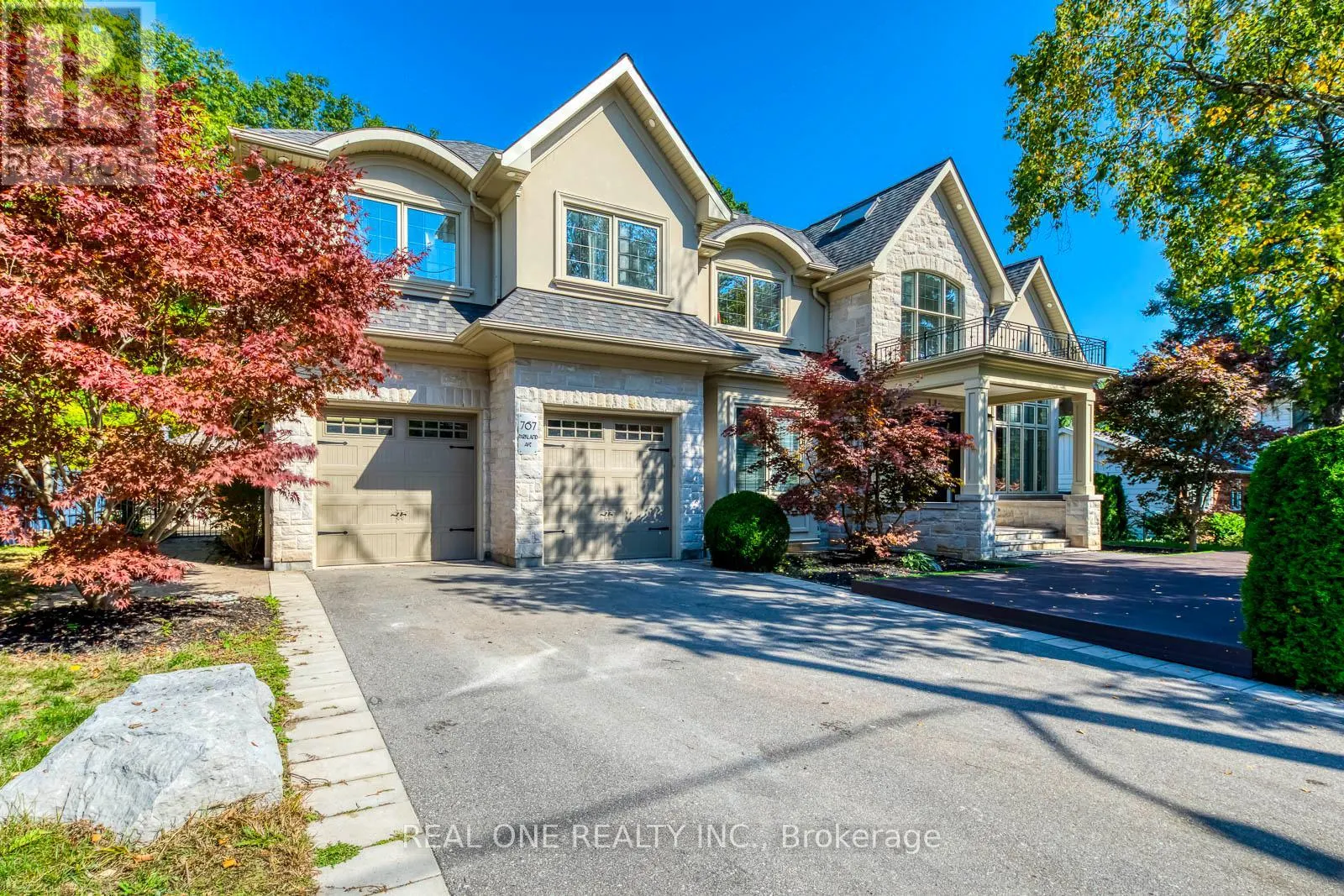 767 PARKLAND AVENUE