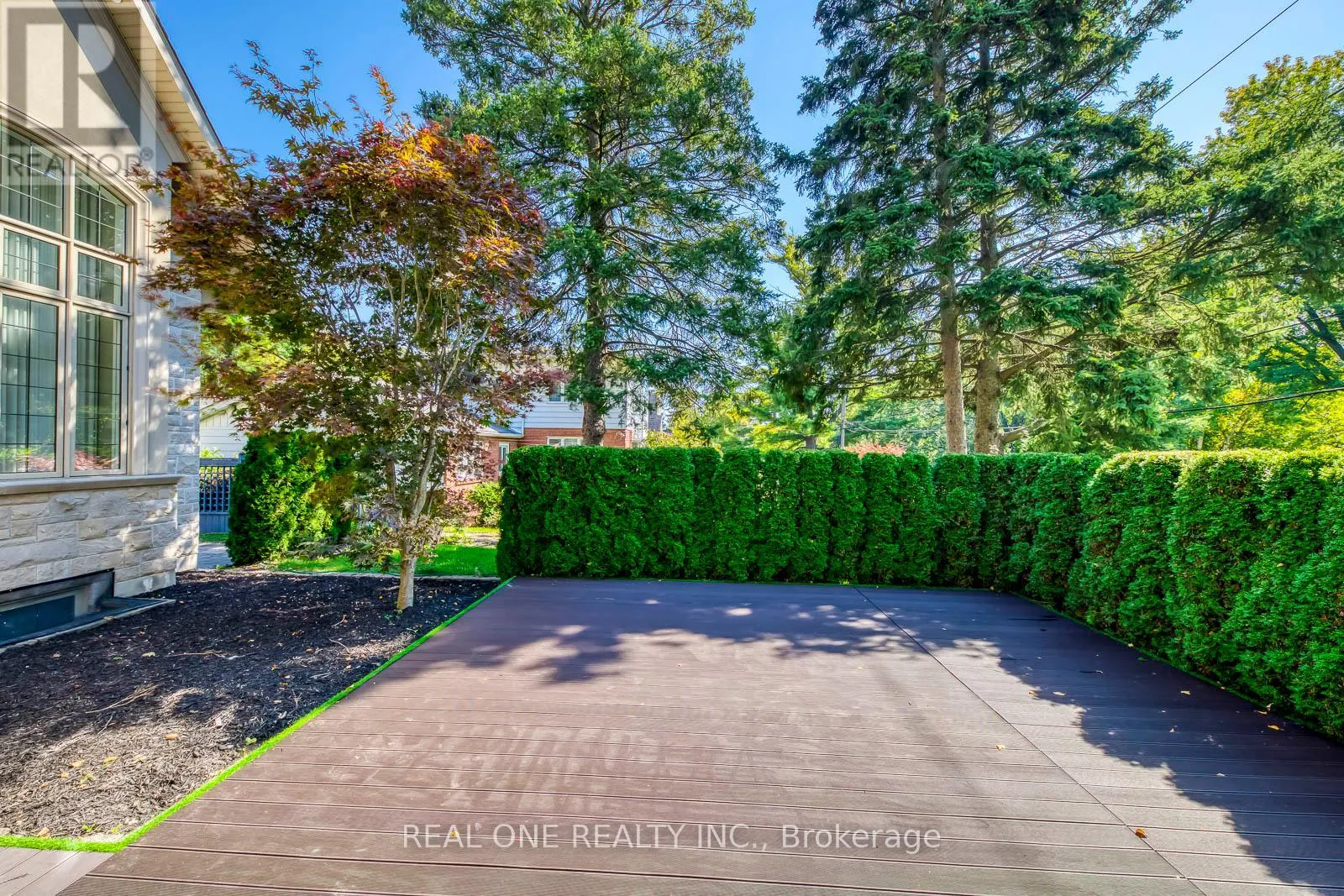 767 PARKLAND AVENUE