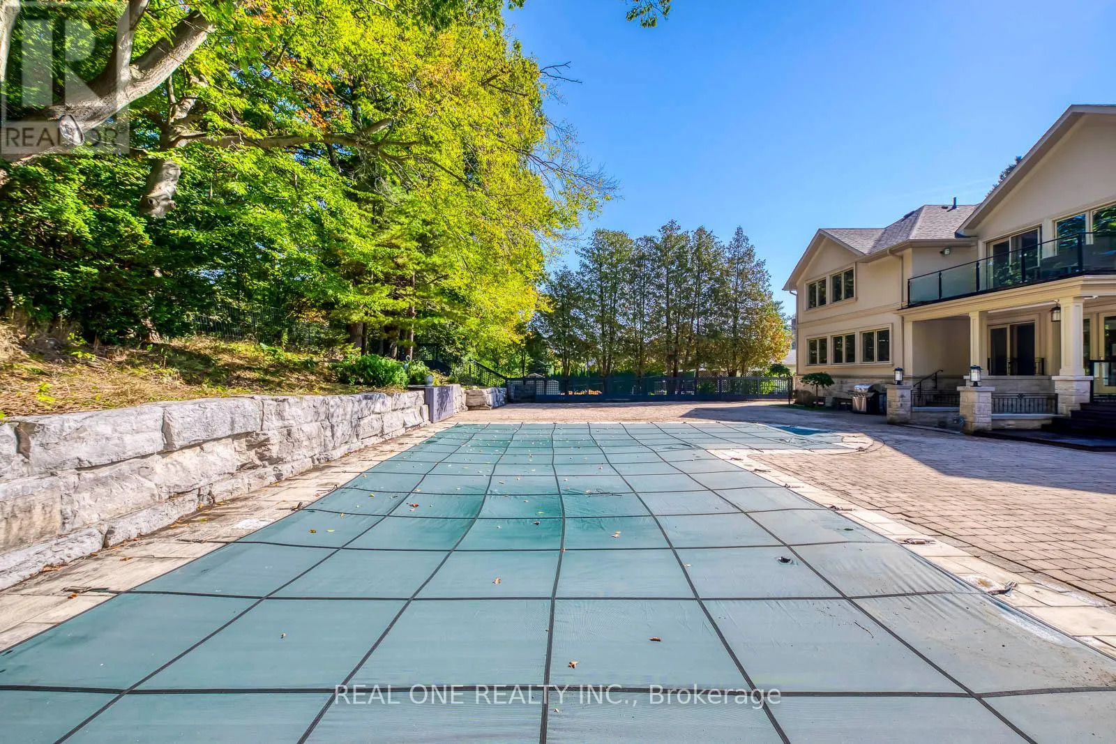 767 PARKLAND AVENUE
