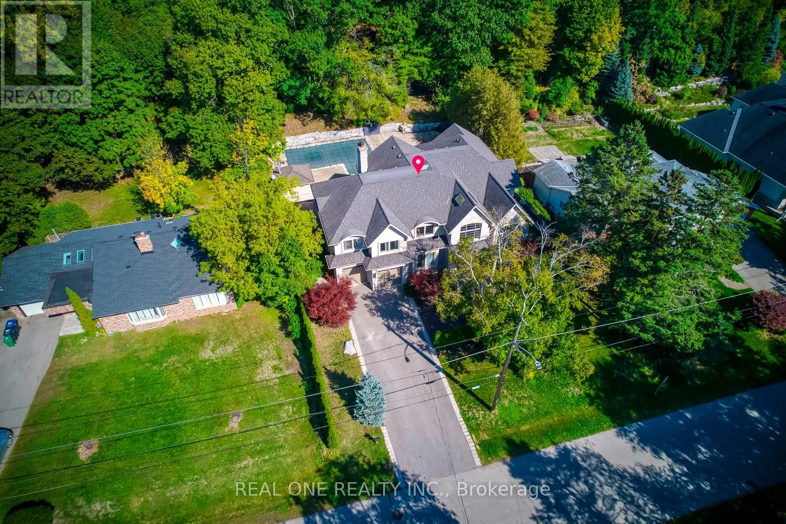 767 PARKLAND AVENUE