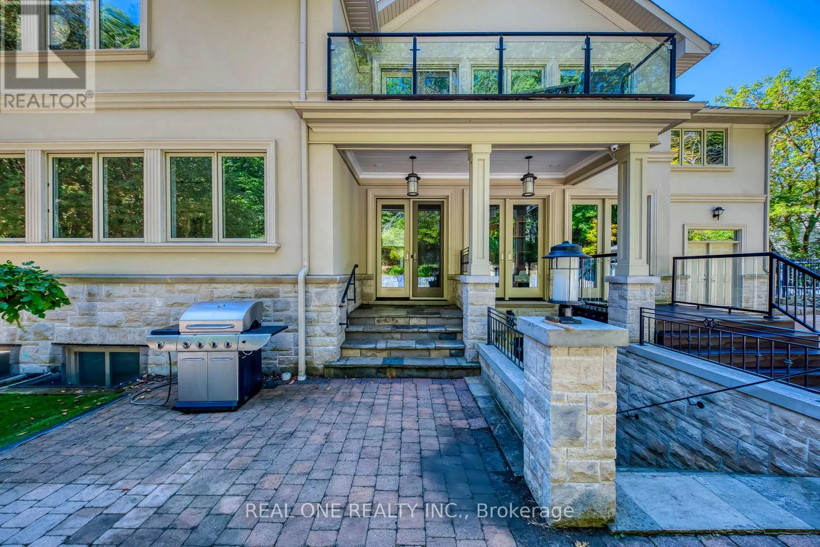 767 PARKLAND AVENUE