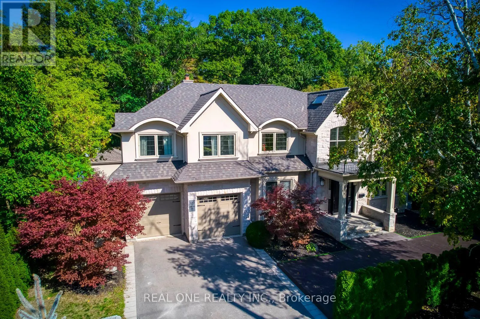 767 PARKLAND AVENUE