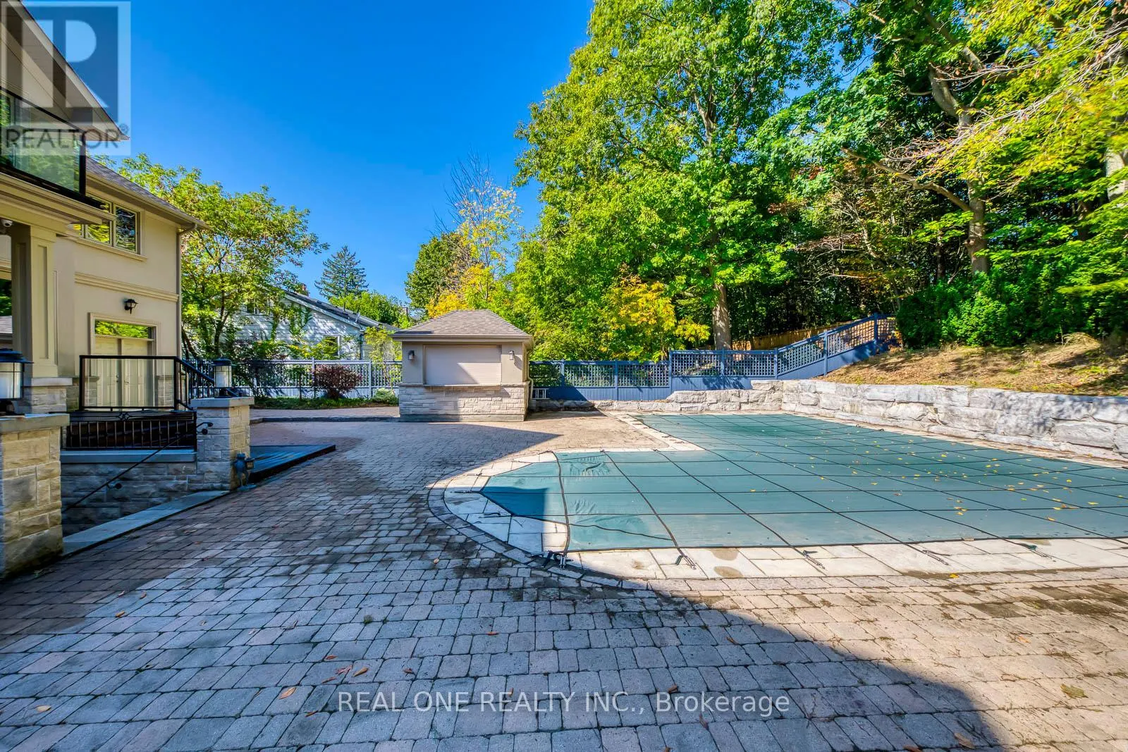 767 PARKLAND AVENUE