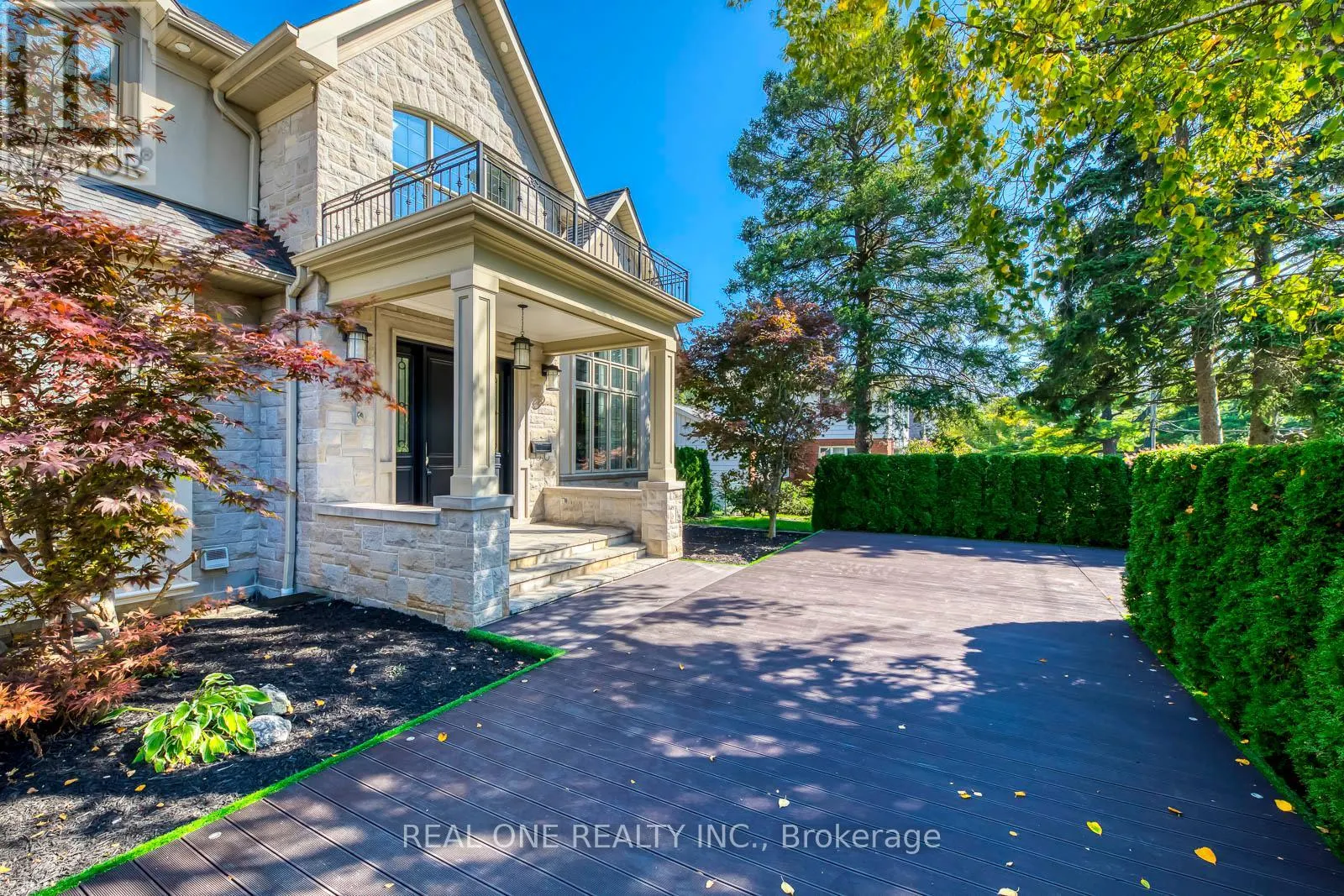 767 PARKLAND AVENUE