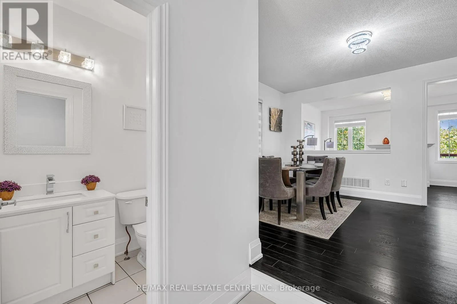 425 BUSSEL CRESCENT