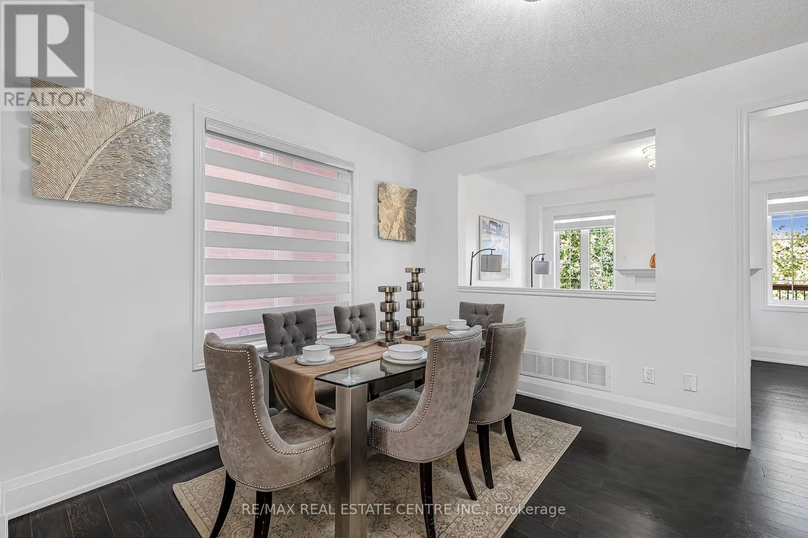 425 BUSSEL CRESCENT