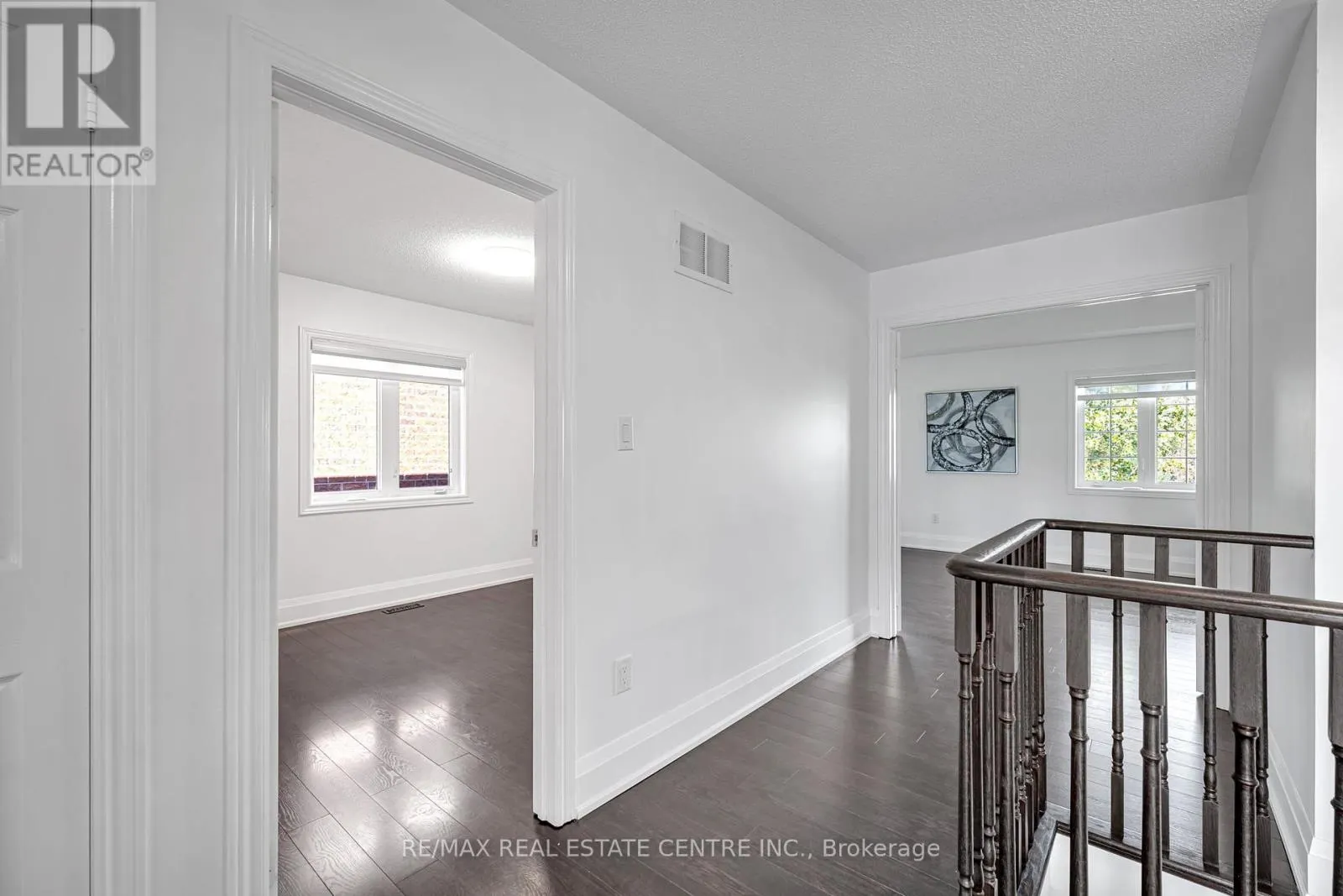 425 BUSSEL CRESCENT