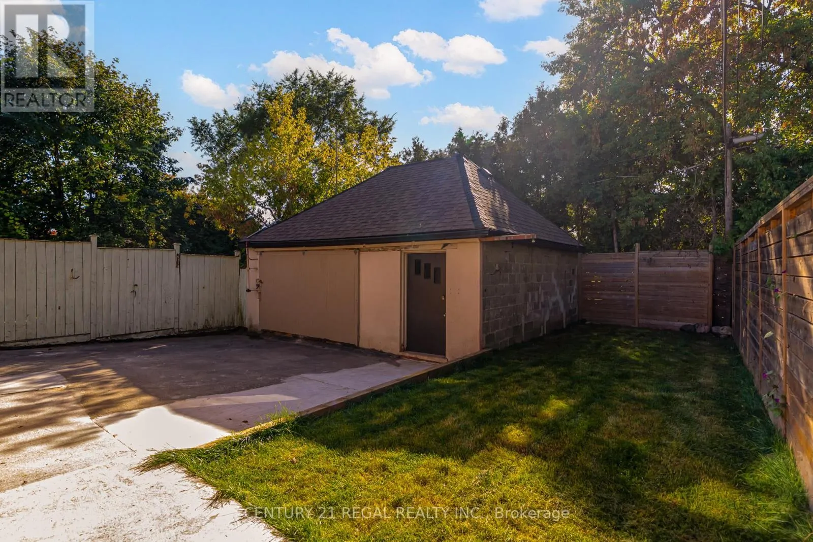 26 ALYWARD STREET