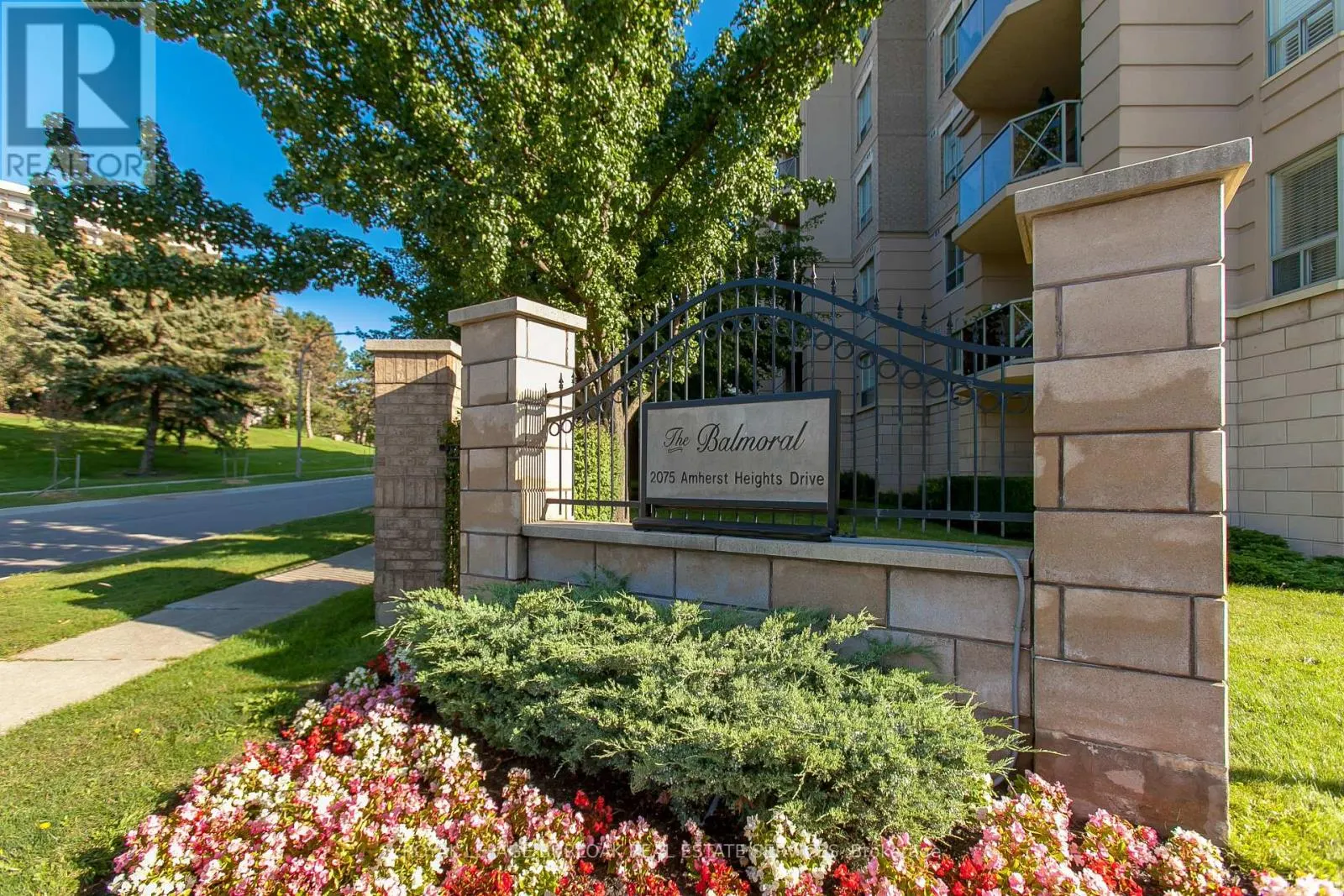 401 - 2075 AMHERST HEIGHTS DRIVE