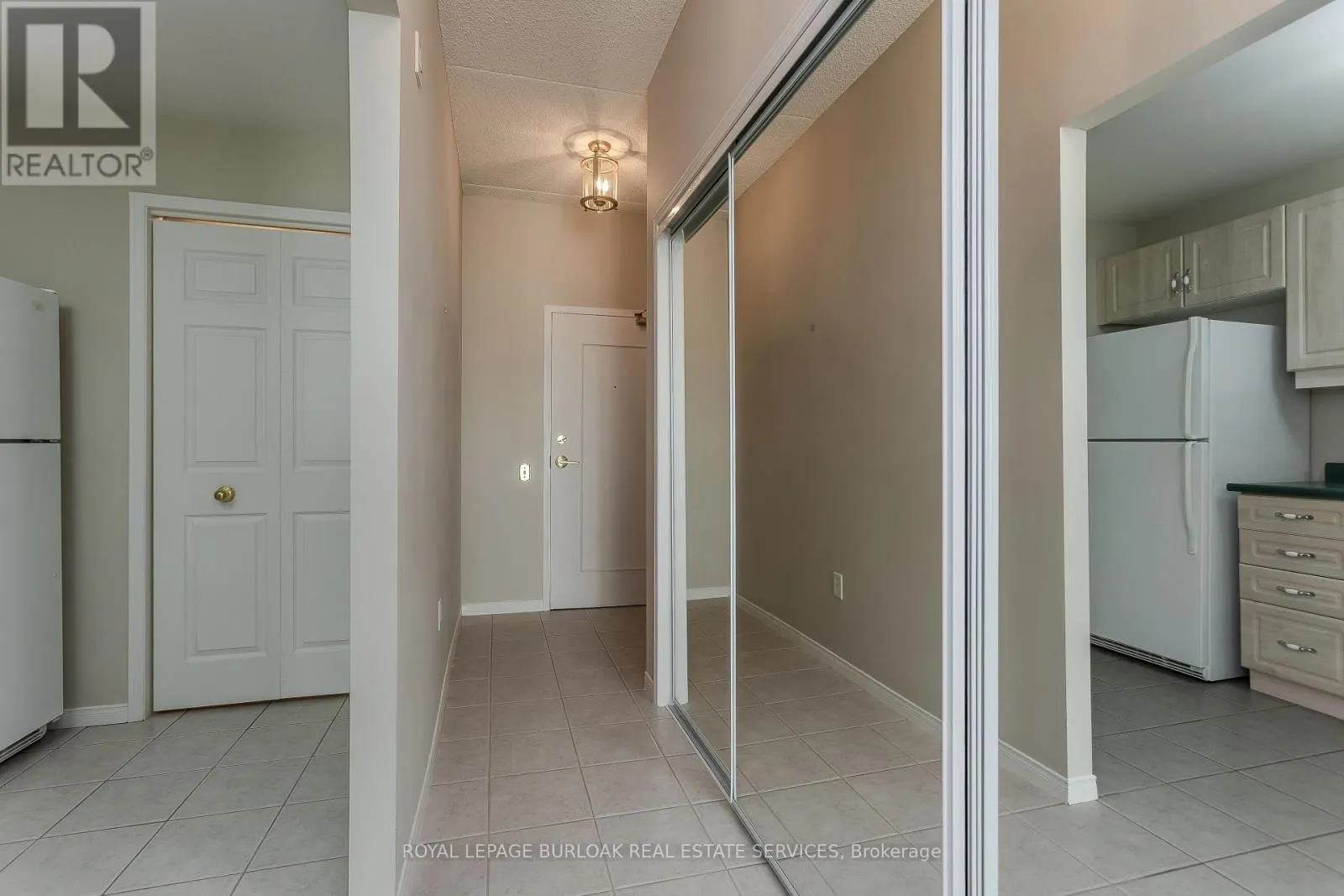 401 - 2075 AMHERST HEIGHTS DRIVE
