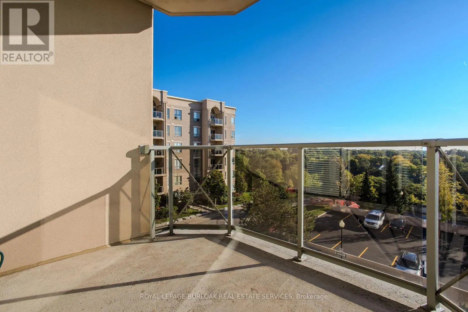 401 - 2075 AMHERST HEIGHTS DRIVE