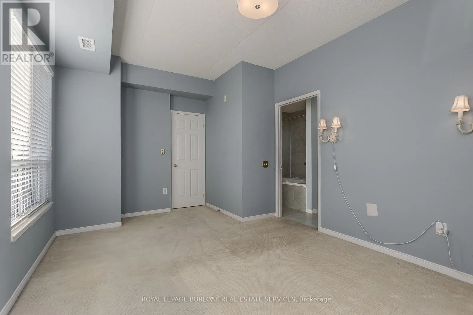 401 - 2075 AMHERST HEIGHTS DRIVE