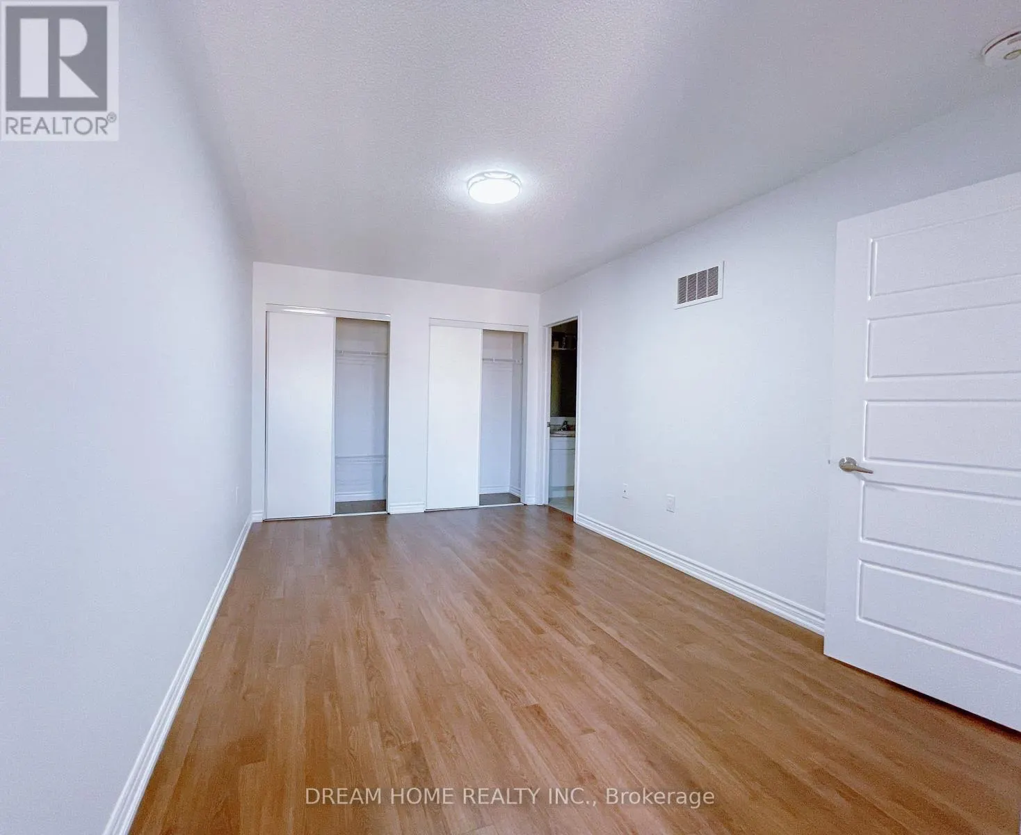 651 LAKING TERRACE