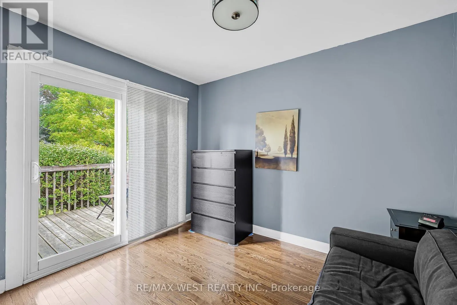 577 DRYMEN CRESCENT