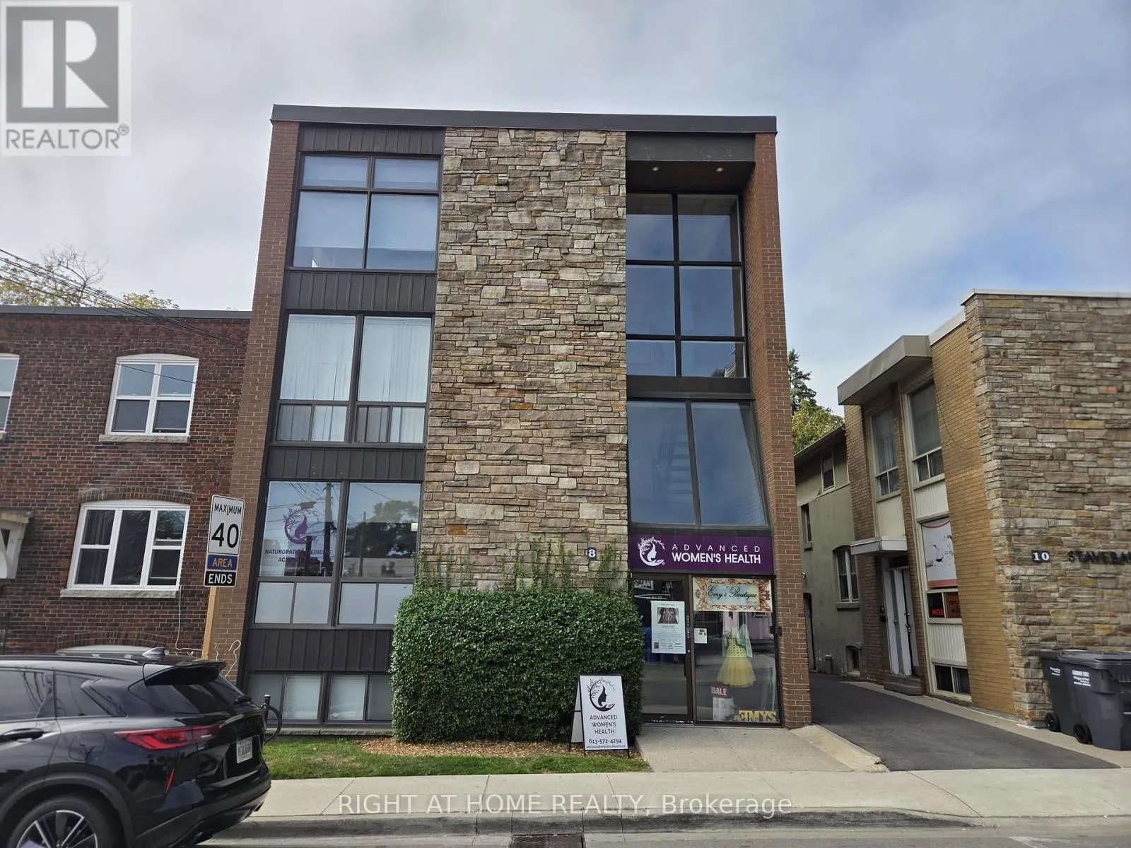 401 - 8 STAVEBANK ROAD N