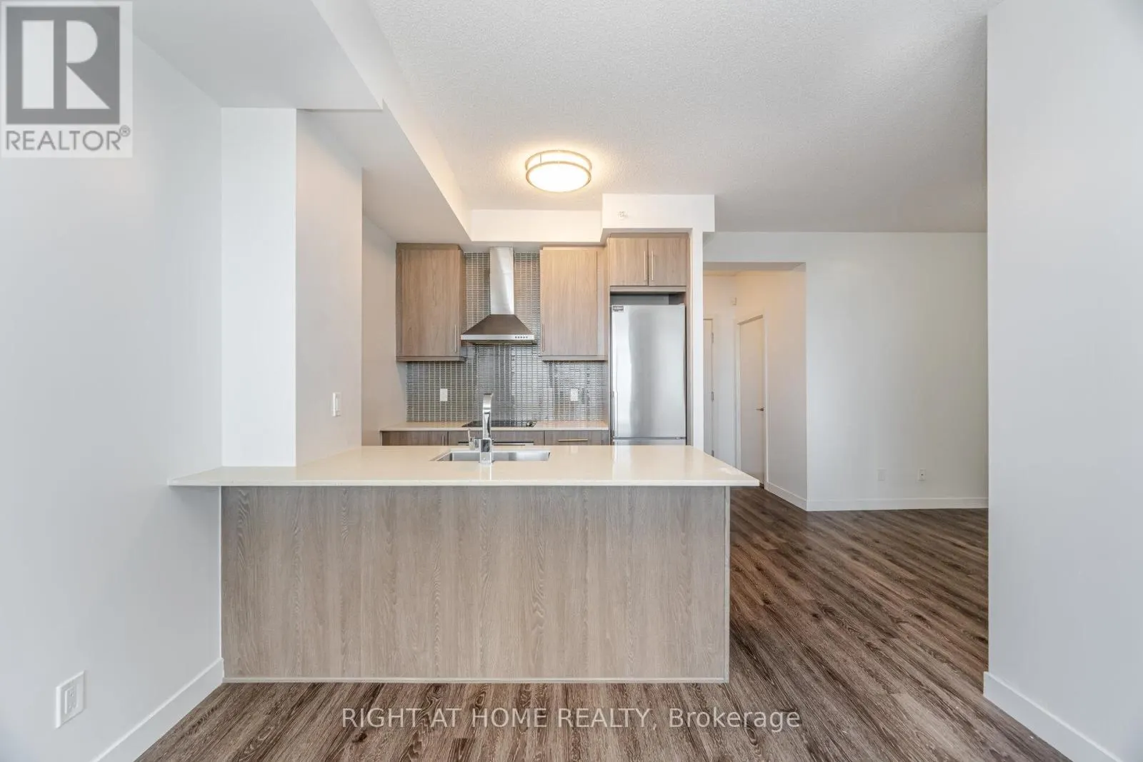 1003 - 2093 FAIRVIEW STREET