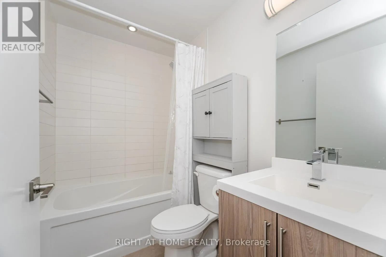 1003 - 2093 FAIRVIEW STREET