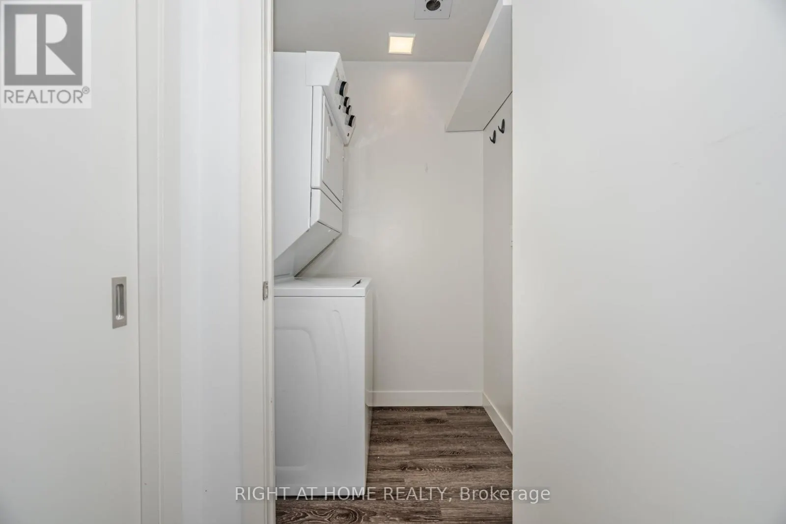 1003 - 2093 FAIRVIEW STREET
