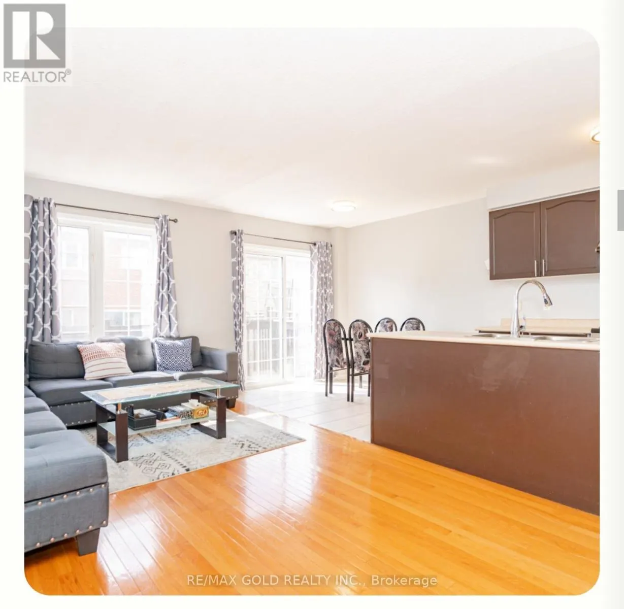 (MAIN & 2ND FLOOR) - 95 CRYSTALVIEW CRESCENT
