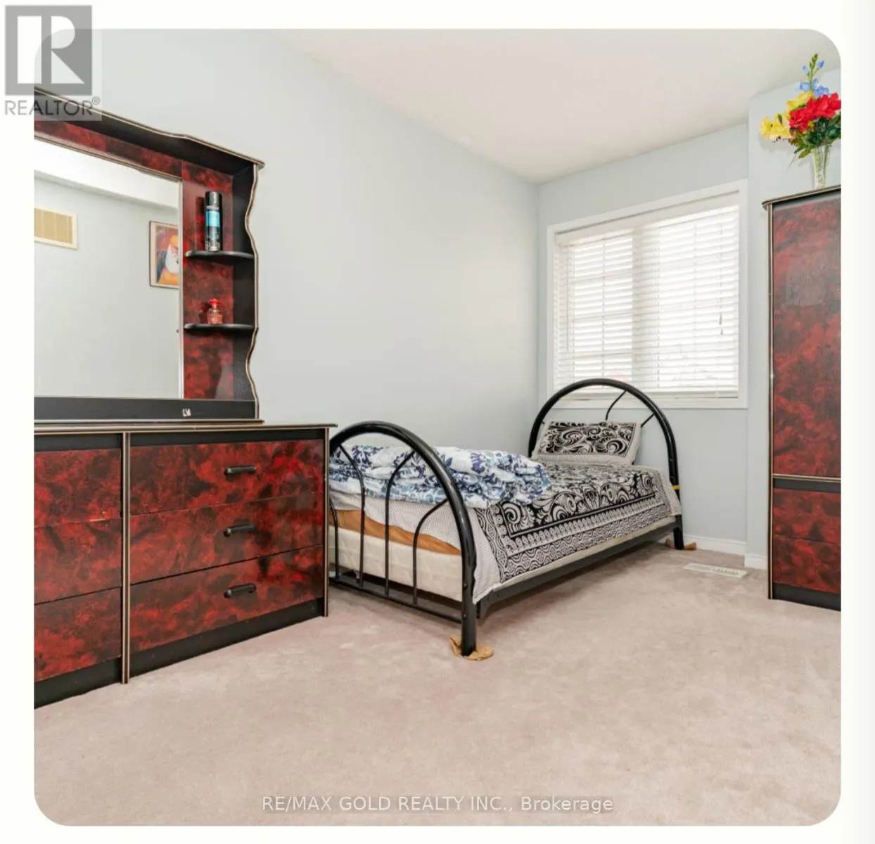 (MAIN & 2ND FLOOR) - 95 CRYSTALVIEW CRESCENT