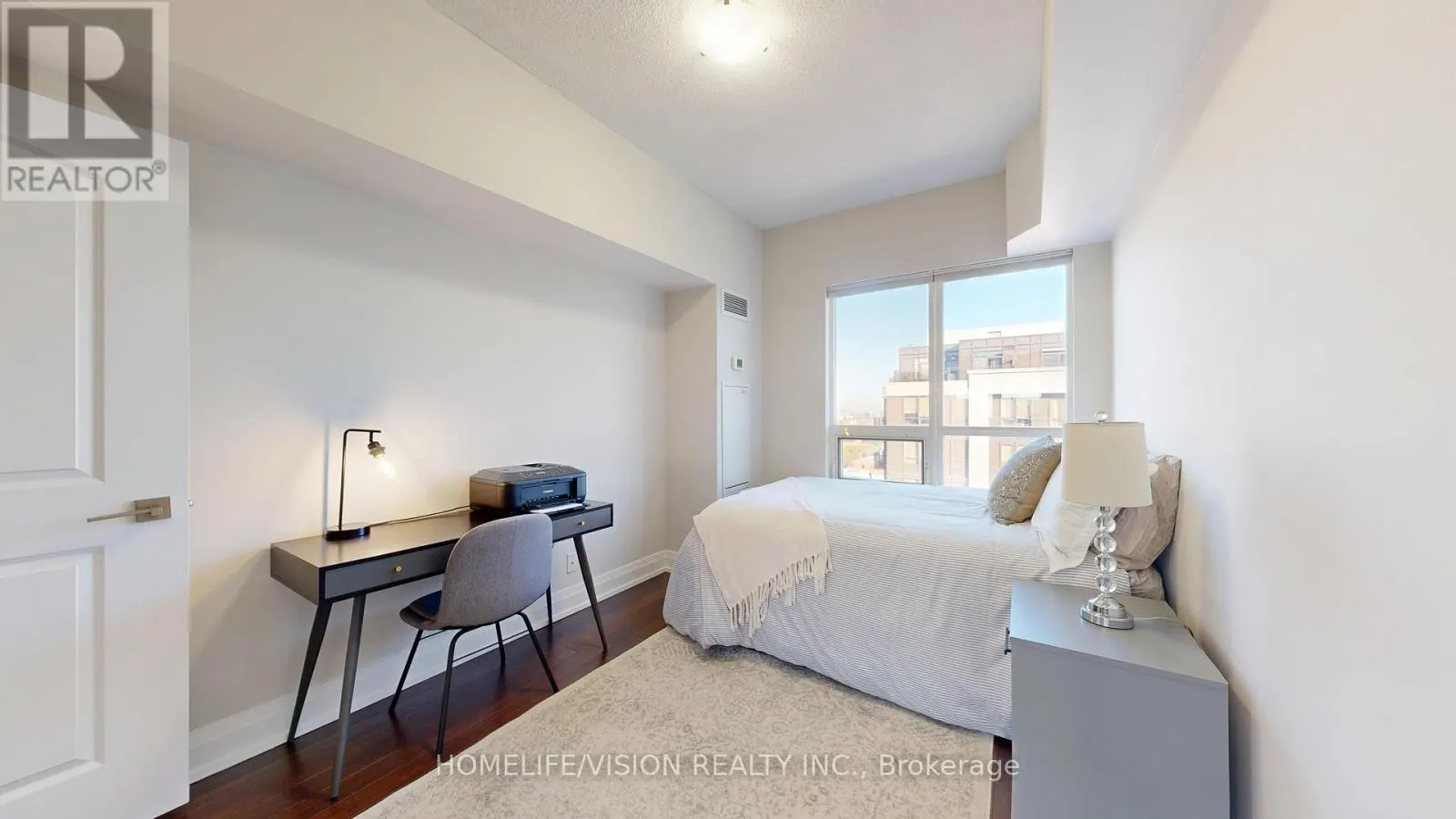 1504 - 1060 SHEPPARD AVENUE W