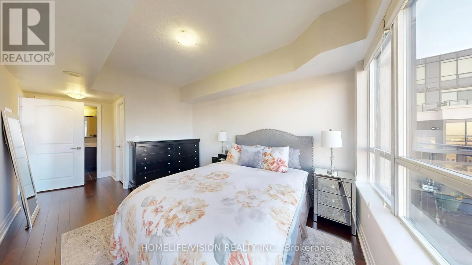 1504 - 1060 SHEPPARD AVENUE W