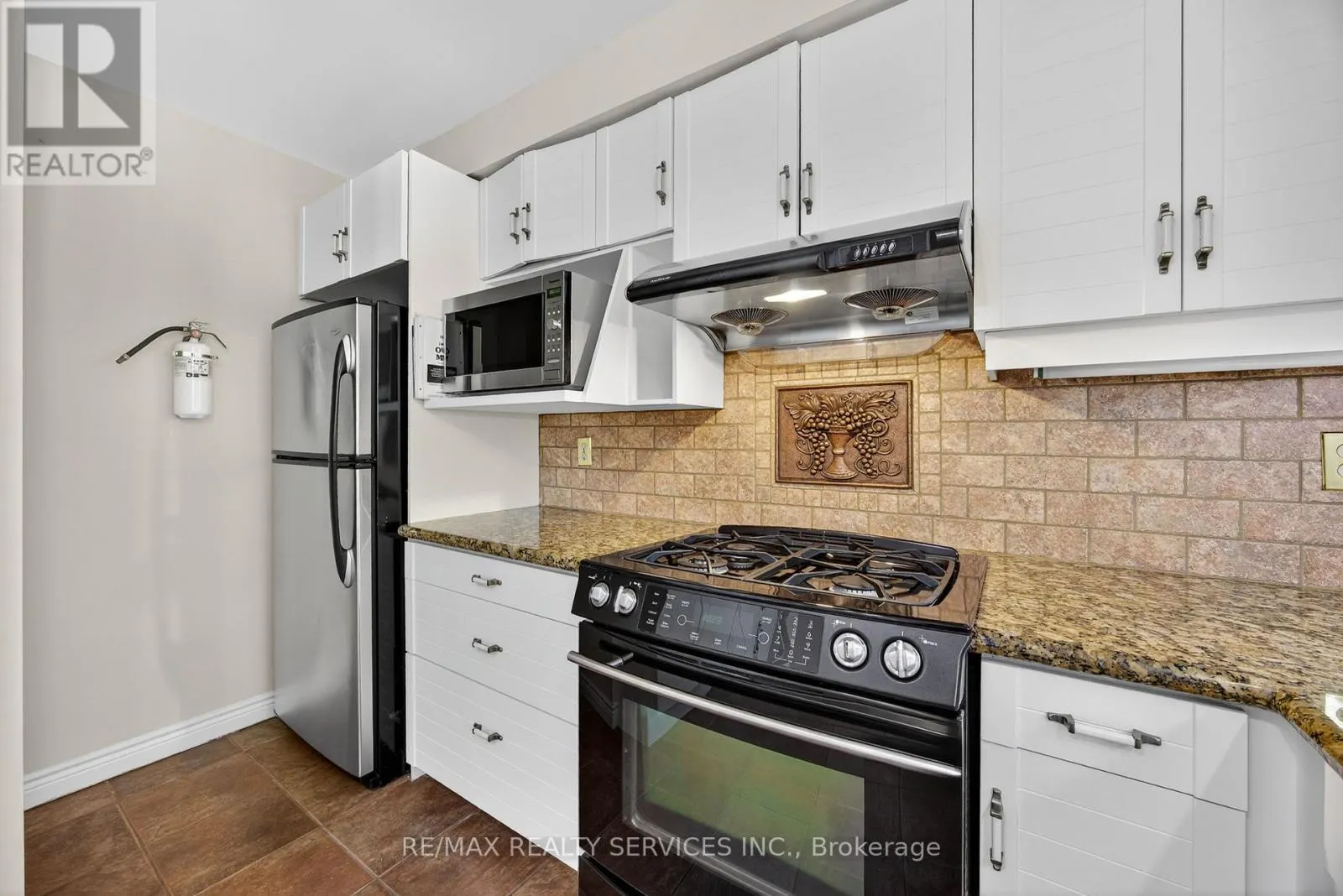 43 MCCORT DRIVE
