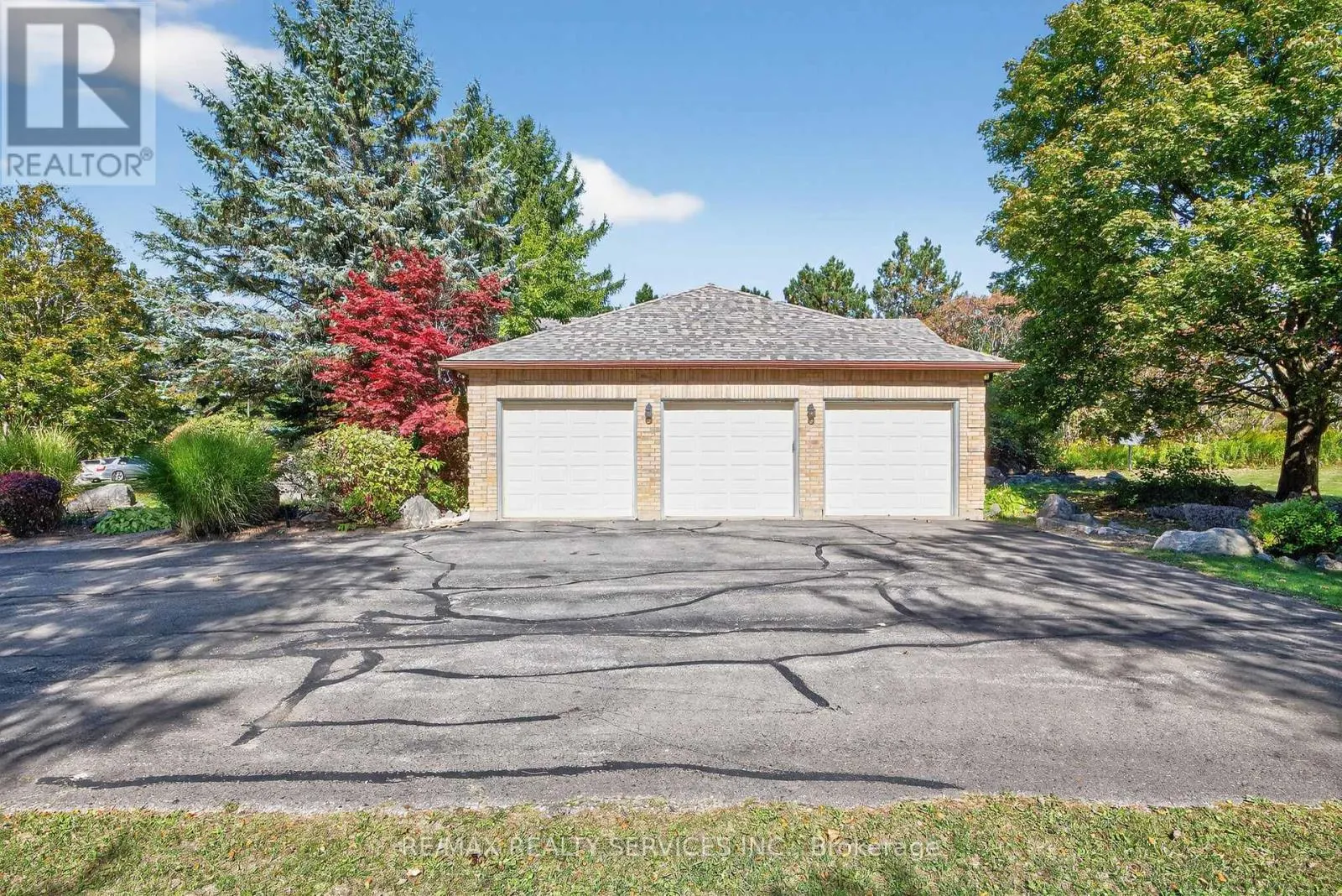 43 MCCORT DRIVE