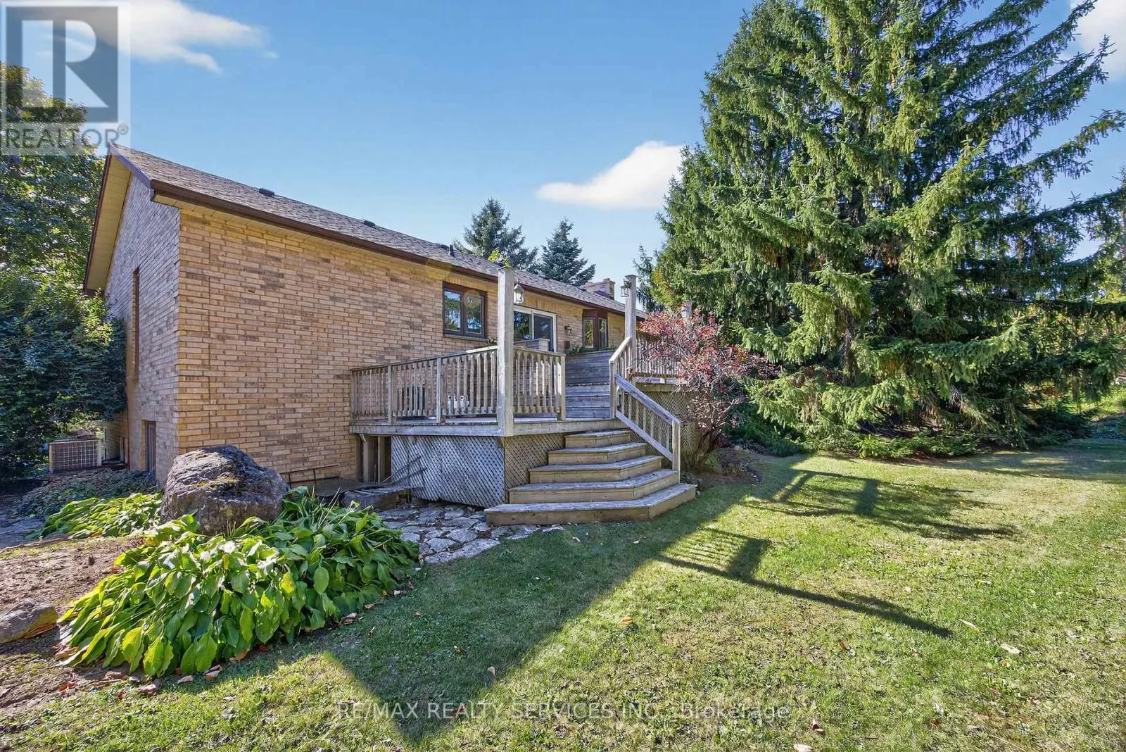 43 MCCORT DRIVE