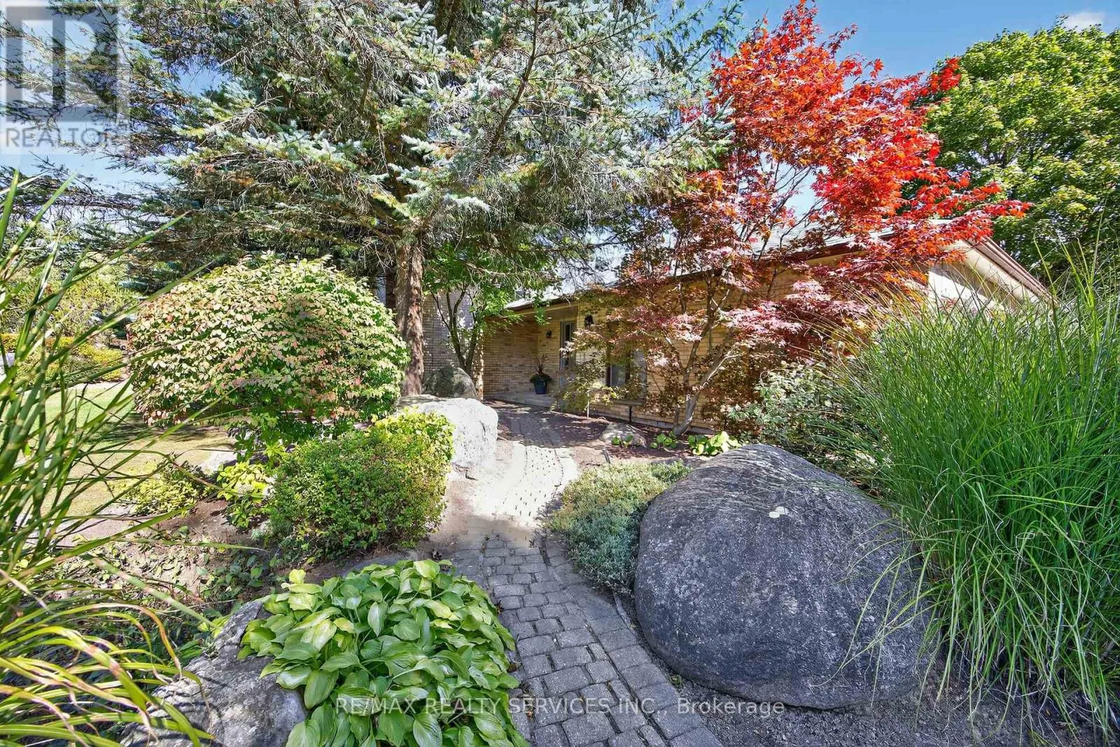 43 MCCORT DRIVE