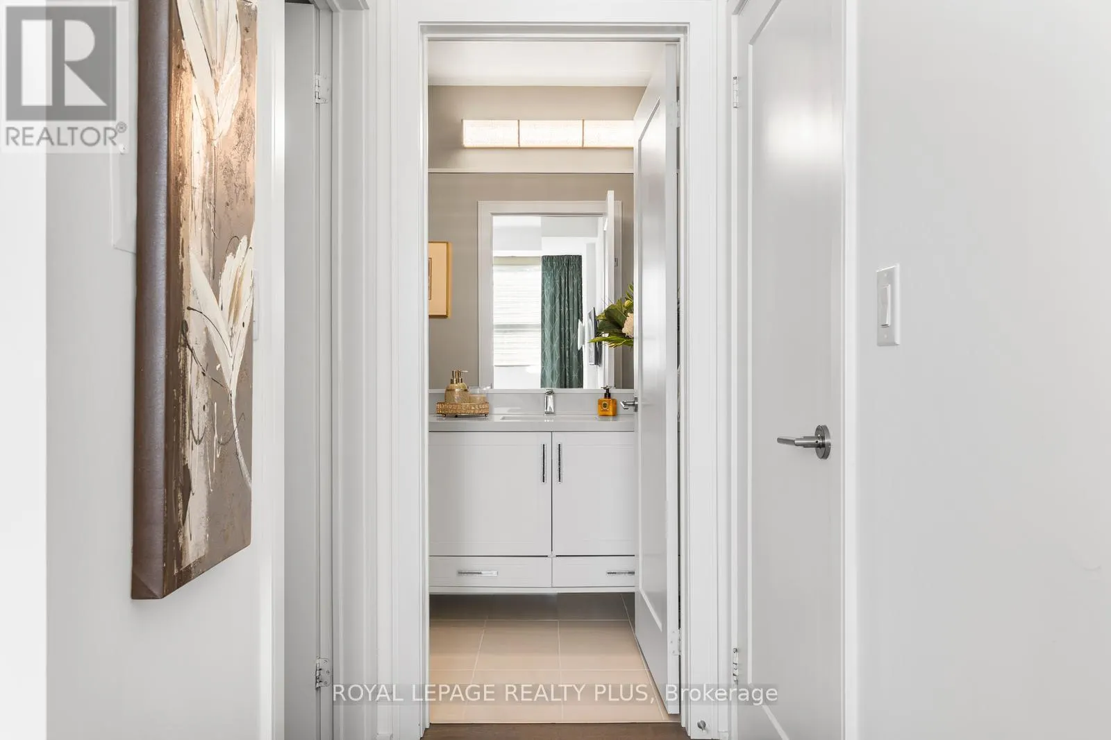 327 - 1575 LAKESHORE ROAD W
