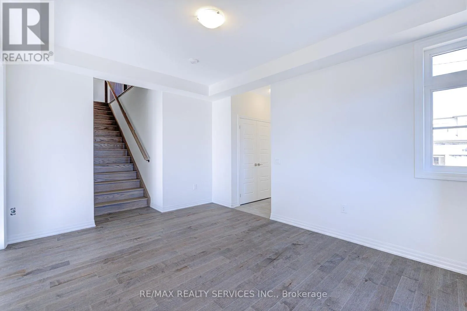 34 DONNYBROOK COURT