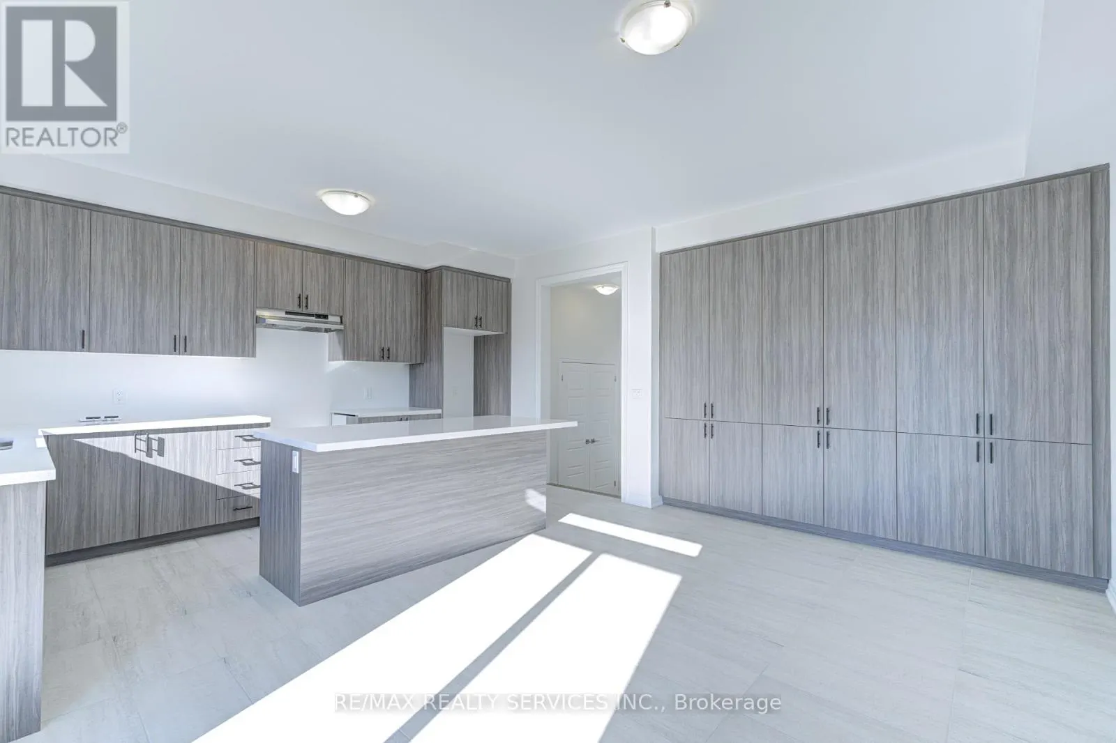 34 DONNYBROOK COURT