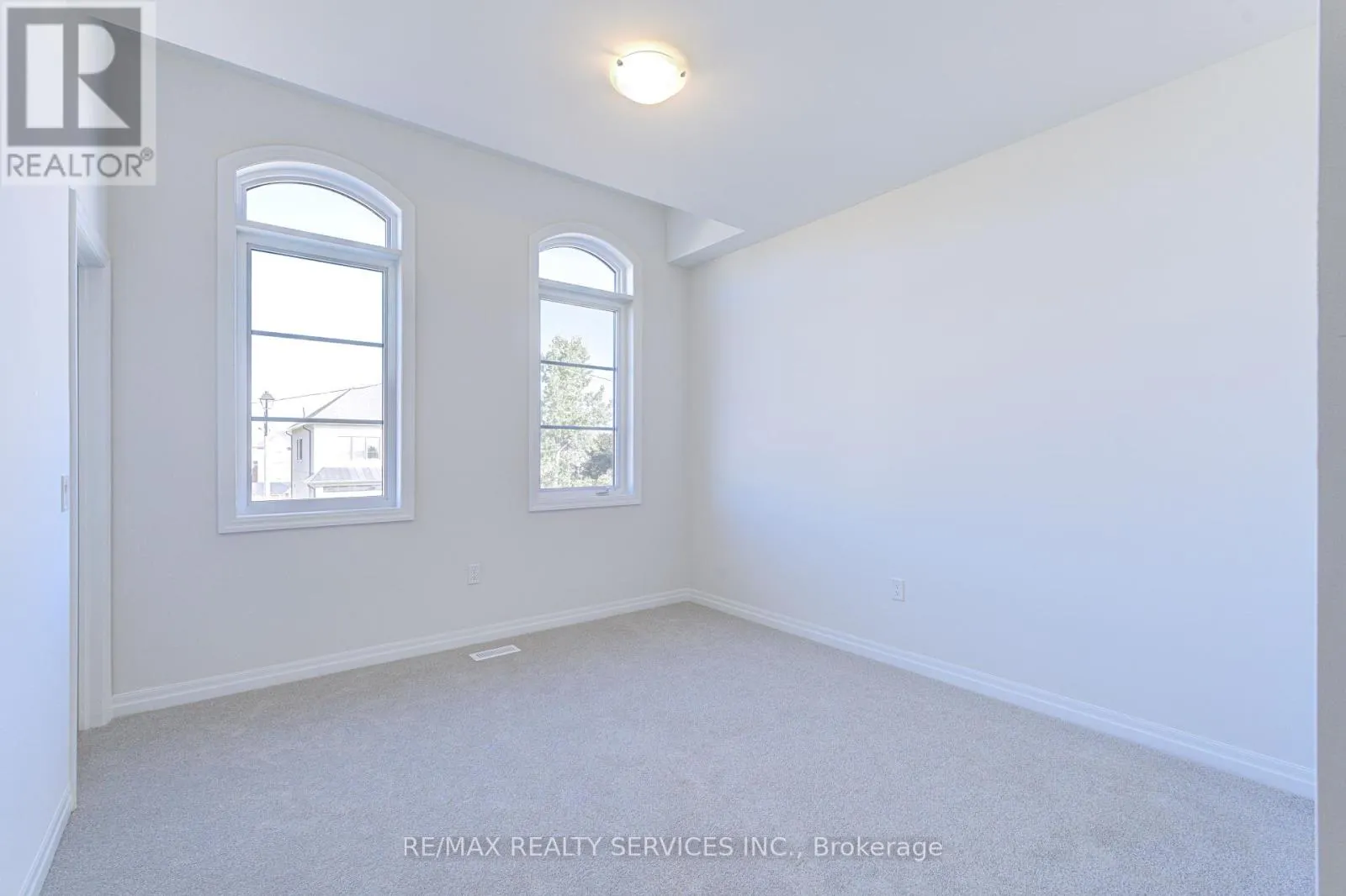 34 DONNYBROOK COURT