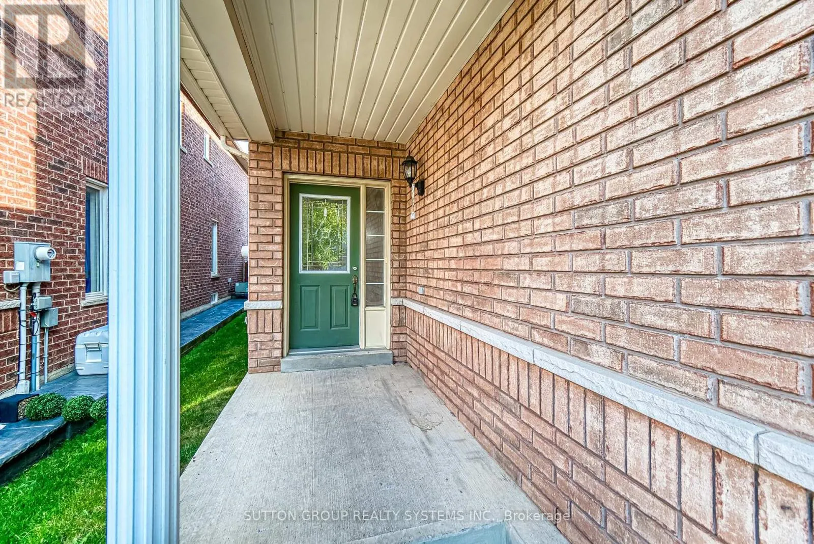 3806 QUIET CREEK DRIVE