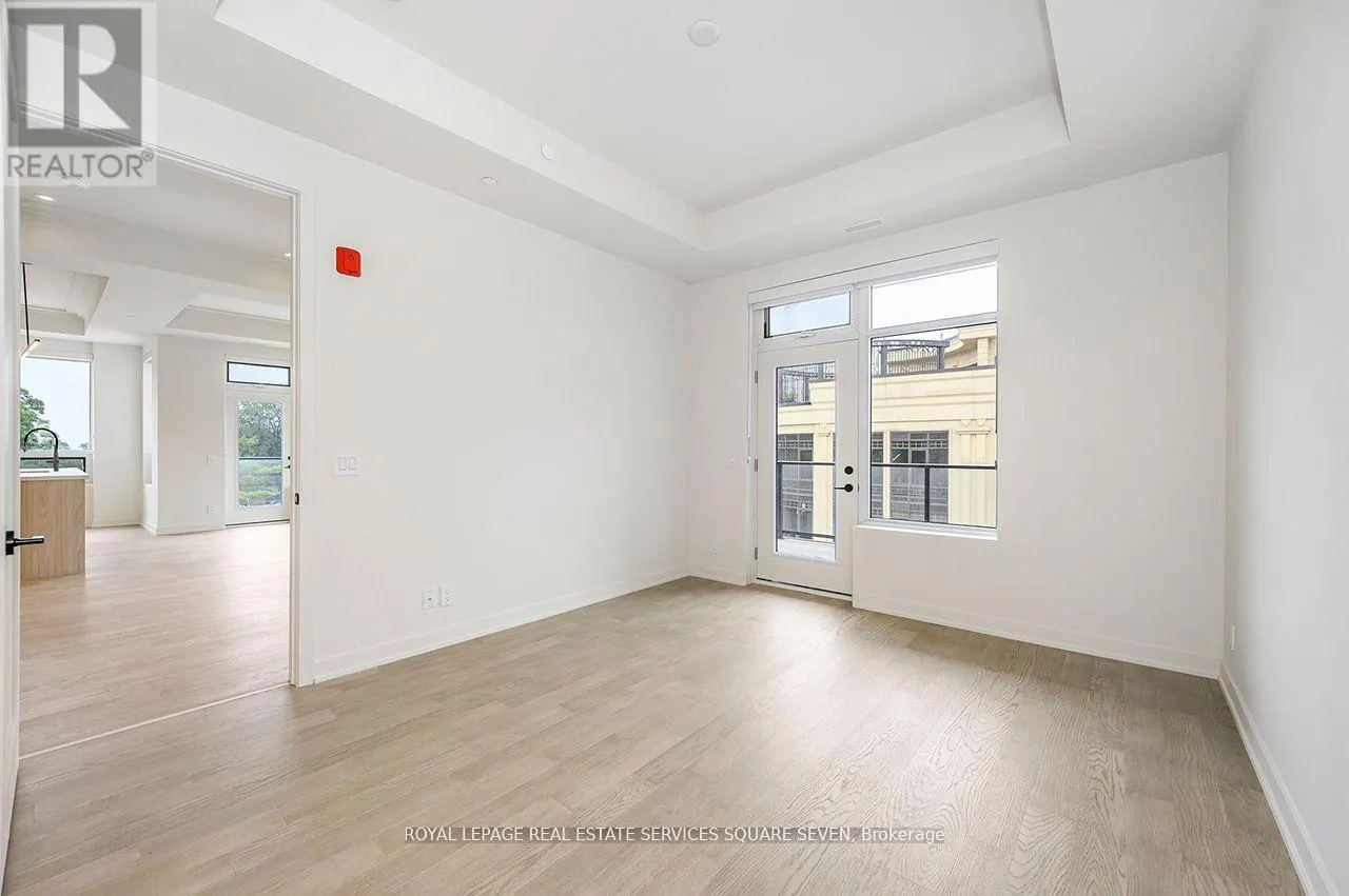 412 - 123 MAURICE DRIVE