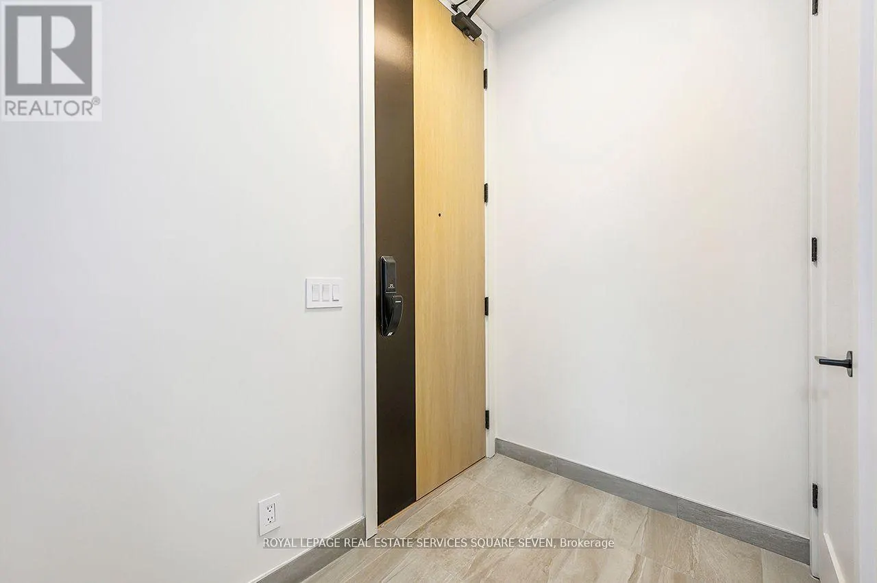 412 - 123 MAURICE DRIVE
