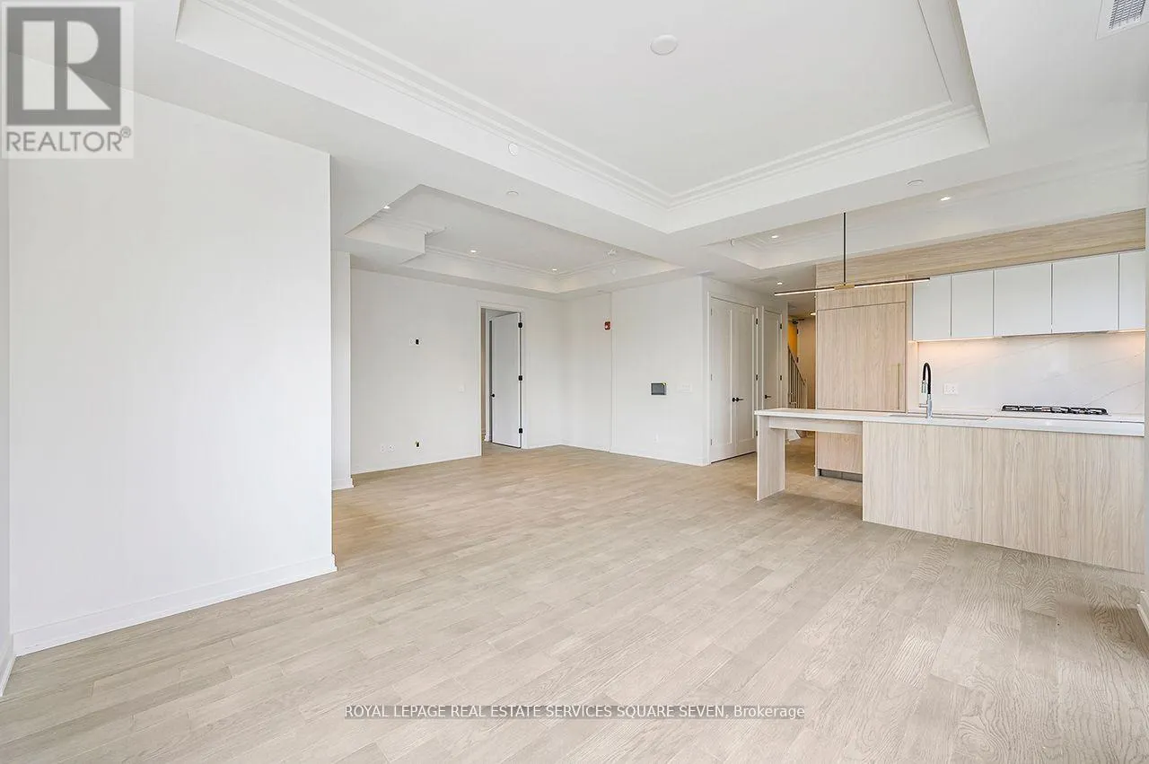 412 - 123 MAURICE DRIVE
