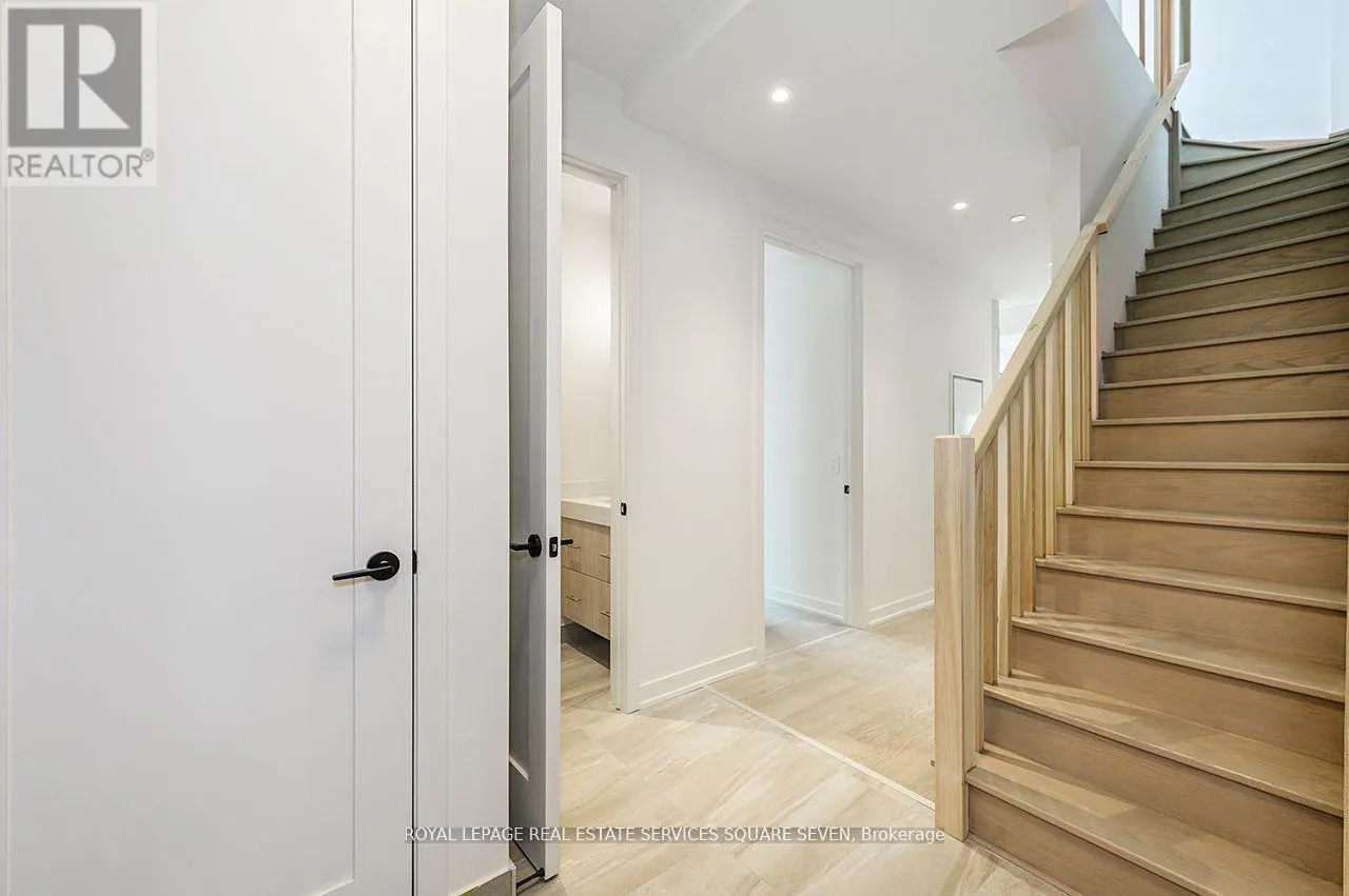 412 - 123 MAURICE DRIVE