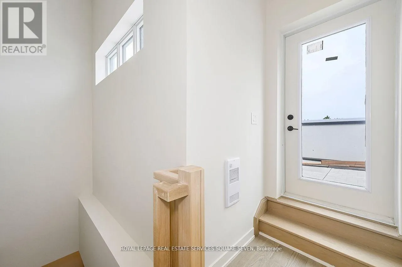 412 - 123 MAURICE DRIVE