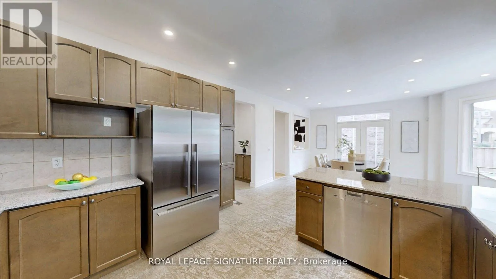 2238 LYNDHURST DRIVE