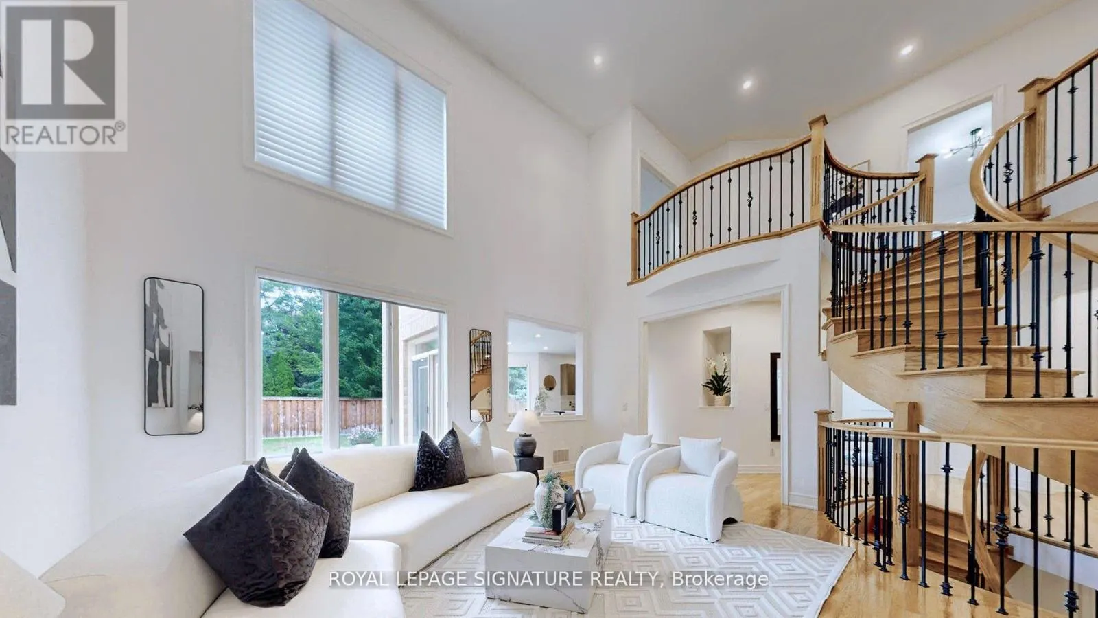 2238 LYNDHURST DRIVE