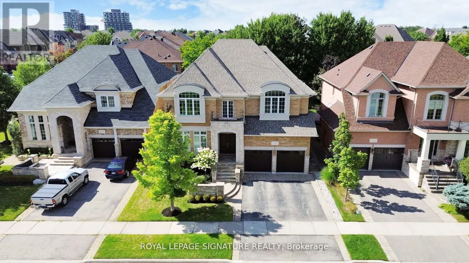 2238 LYNDHURST DRIVE