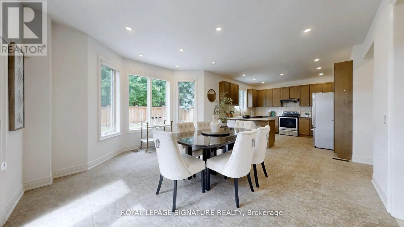 2238 LYNDHURST DRIVE